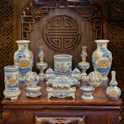 Bộ đồ thờ Gia Tiên Sen đắp nổi BDT3